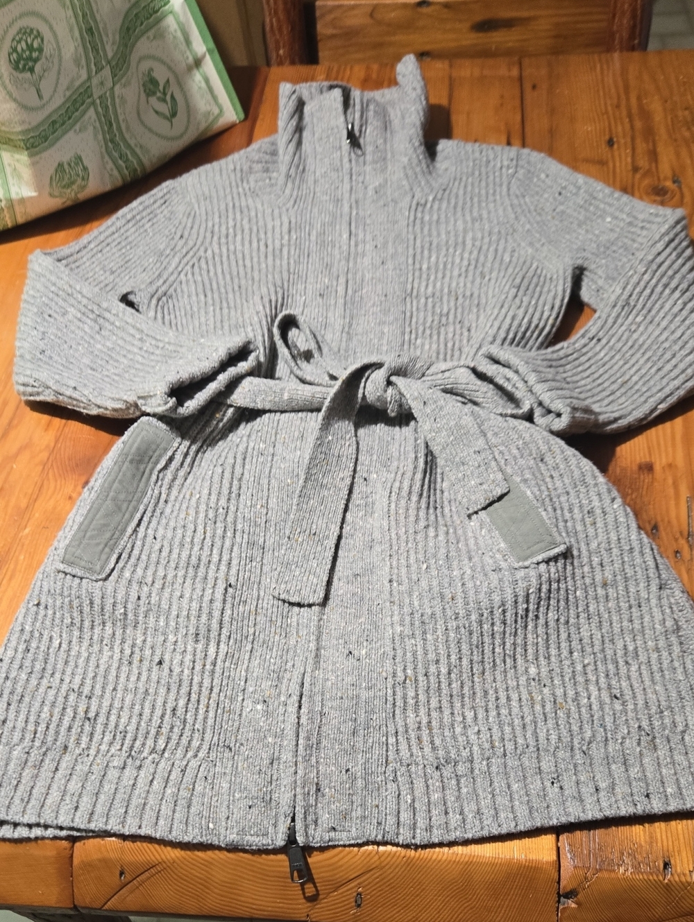 LL BEAN SZ M Signature Light Gray Ribbed Belted Knit Cardigan